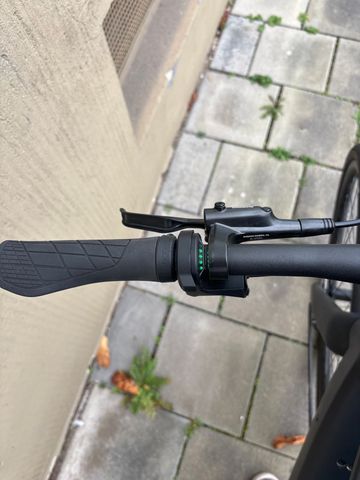 Used Canyon Commuter ON 7 2024 Road & Gravel, Black — image 3 of 6