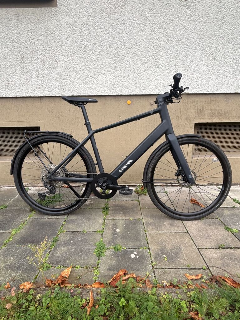 Used Canyon Commuter ON 7 2024 Road & Gravel, Black — image 1 of 6