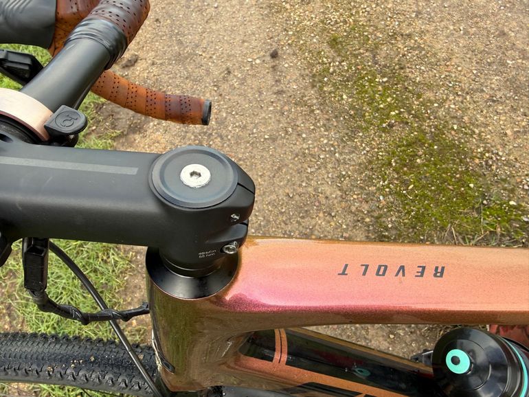 Used Giant Revolt, Advanced Pro 1 2021 2021 Road & Gravel, Purple — image 5 of 18
