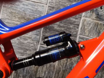 Used Intense Carbine 2019 Mountainbike, Orange — image 11 of 14