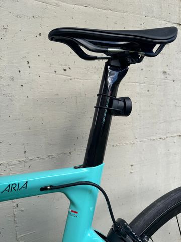 Used Bianchi Aria Ultegra 2020 2020 Road & Gravel, Blue — image 4 of 6