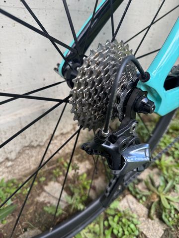 Used Bianchi Aria Ultegra 2020 2020 Road & Gravel, Blue — image 6 of 6