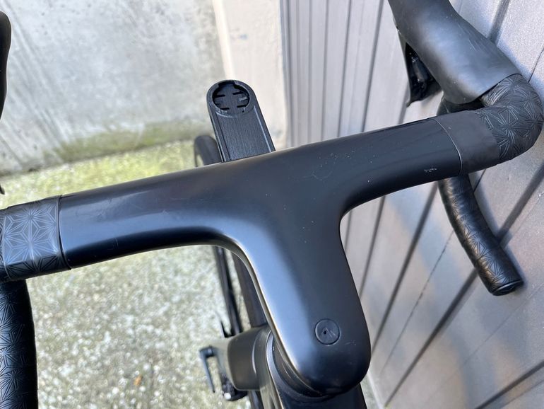Used Canyon Ultimate CF SLX 8 Di2 2023 2023 Road & Gravel, Black — image 32 of 36