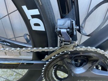 Used Canyon Ultimate CF SLX 8 Di2 2023 2023 Road & Gravel, Black — image 10 of 36