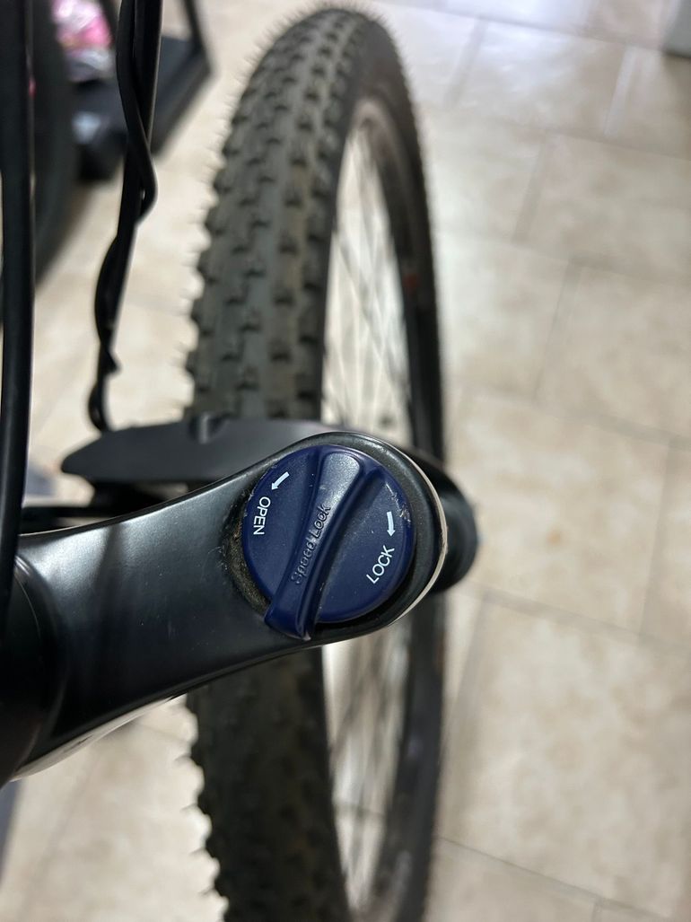 Used Trek Marlin 5 2020 2020 Mountainbike, Black, 27.5, 29 — image 12 of 13