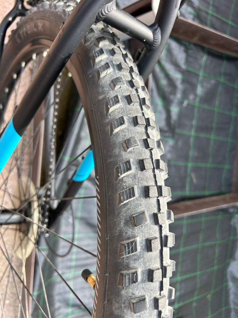 Used Trek Marlin 5 2020 2020 Mountainbike, Black, 27.5, 29 — image 7 of 13