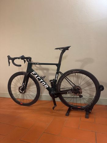 Used Factor Ostro Shimano Dura Ace 2023 Road & Gravel