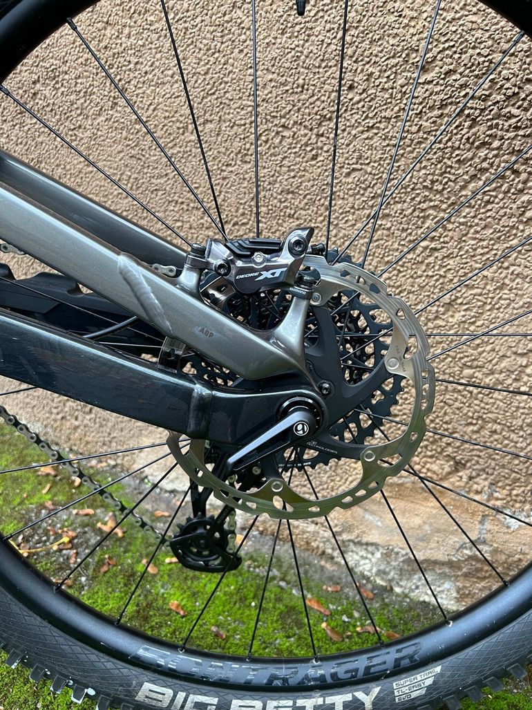 Used Trek Slash 8 Gen 6 2025 Mountainbike, Light Gray, 29 — image 6 of 11