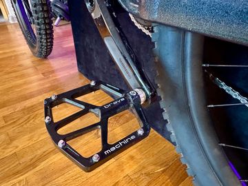 Used Trek Remedy 8 2022 Mountainbike, Black — image 8 of 17