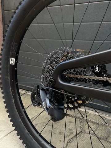 Used Propain Tyee Cf 6 Custom 2023 Mountainbike, Black — image 7 of 18