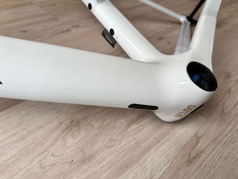 Used Canyon Ultimate CF SLX 8 AXS 2025 Frameset 2025 Road & Gravel, White — image 13 of 17