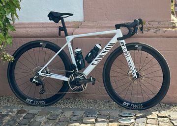 Used Canyon Ultimate CF SLX 8 AXS 2025 Frameset 2025 Road & Gravel, White — image 17 of 17