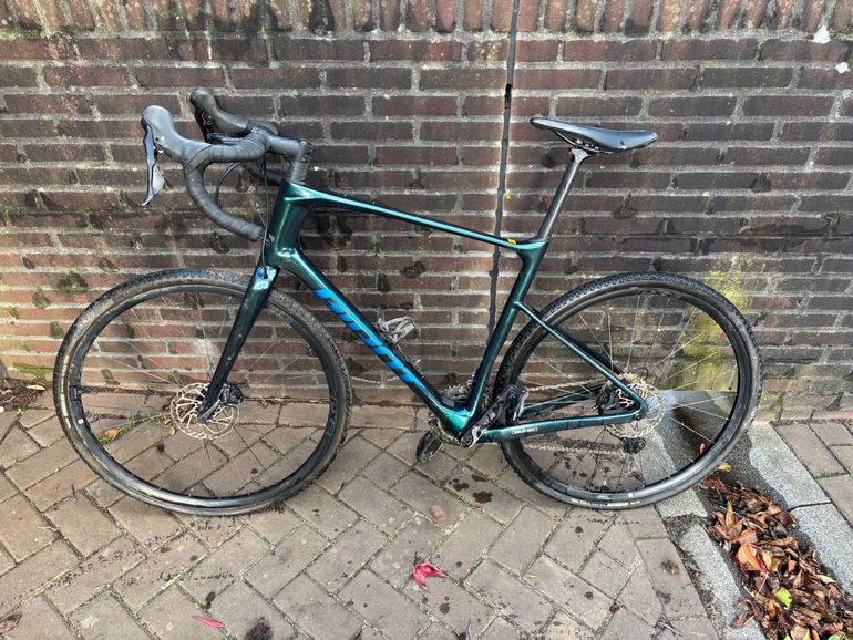 Used Giant Revolt Advanced 2 2023 Road & Gravel, Blue — image 2 of 6