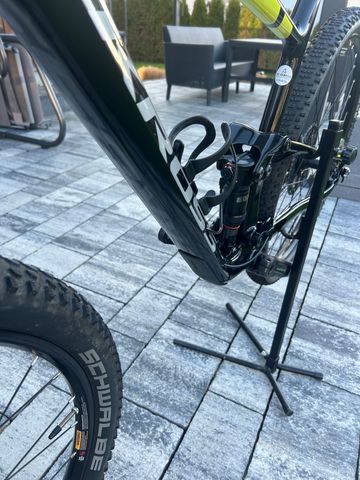 Used Kross EARTH 3.0 2022 Mountainbike, Black — image 9 of 12