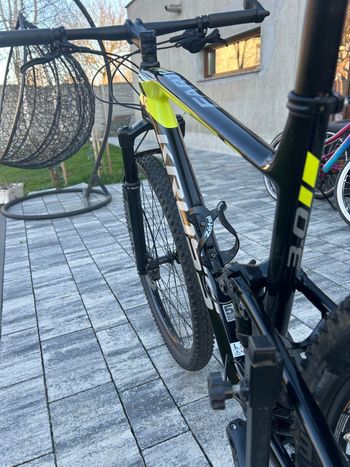 Used Kross EARTH 3.0 2022 Mountainbike, Black — image 10 of 12