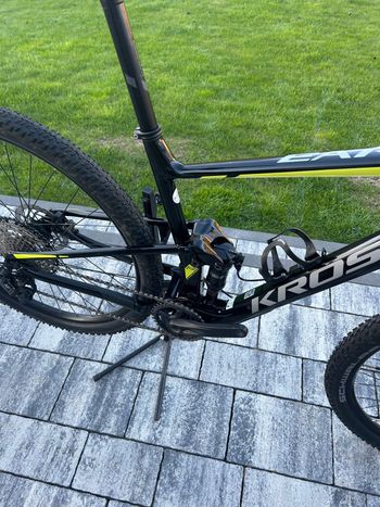 Used Kross EARTH 3.0 2022 Mountainbike, Black — image 4 of 12