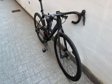 Used Canyon Ultimate Shimano Ultegra Di2 2021 Road & Gravel, Black — image 1 of 4