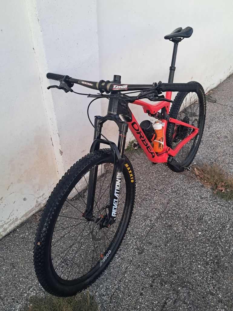 Used Orbea Oiz SRAM X01 Eagle AXS 2022 Mountainbike, Red — image 2 of 3