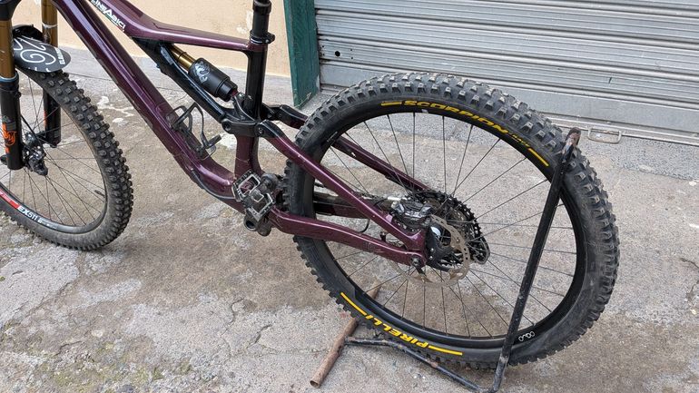 Used Orbea RALLON M20 2023 Frameset 2023 Mountainbike, Purple, 29 — image 7 of 12
