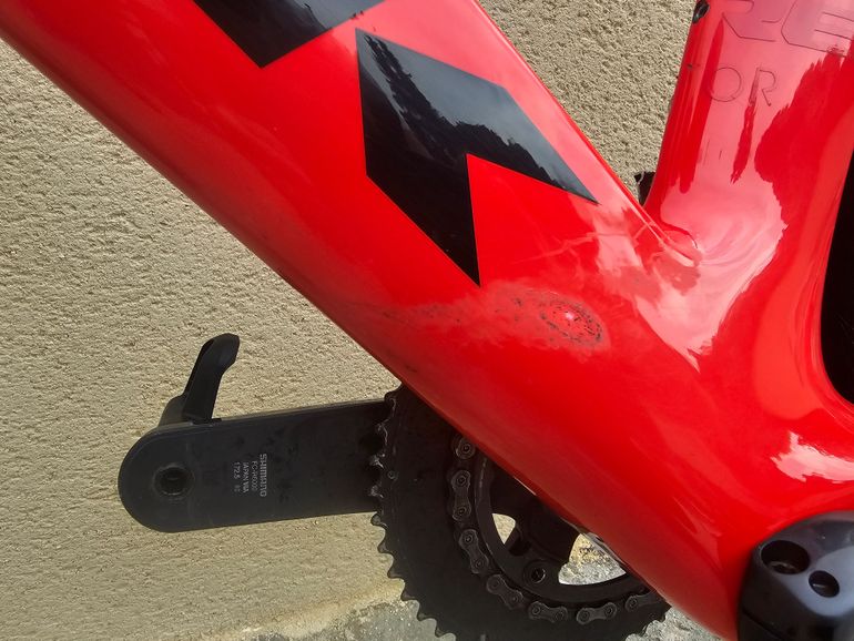 Used Trek Madone SL 6 2021 2021 Road & Gravel, Red — image 4 of 8