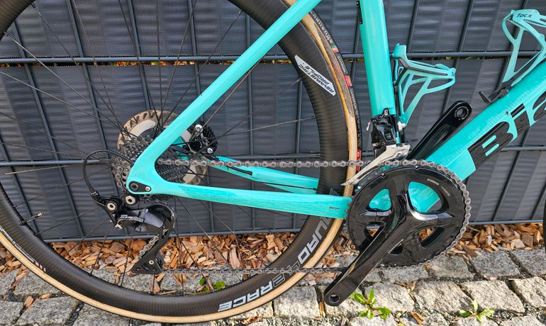 Used Bianchi Sprint 2023 Disc 105 2023 Road & Gravel, Green — image 2 of 9