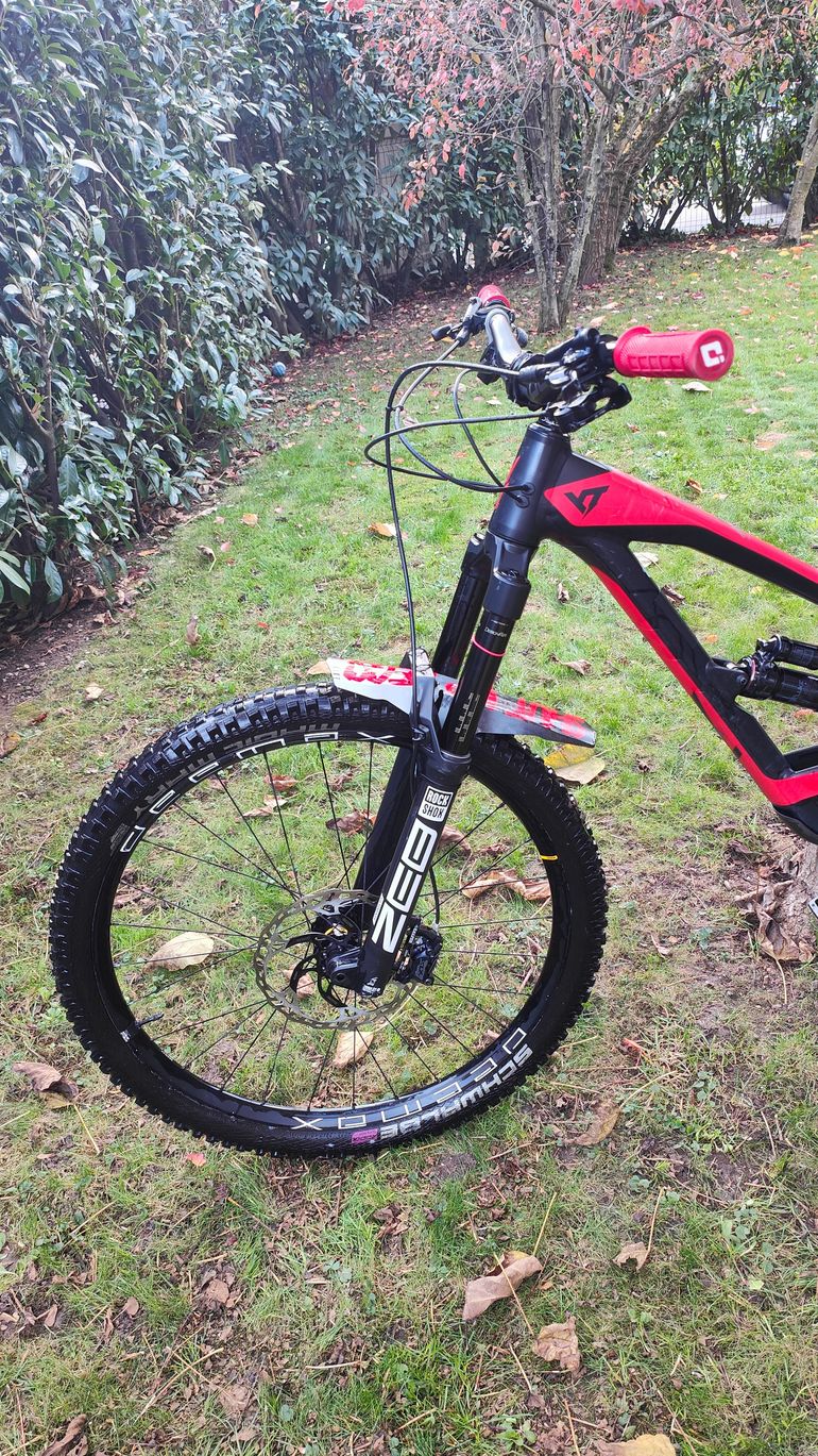 Used YT Industries Capra Shimano Deore XT 2018 Mountainbike, Red — image 2 of 6