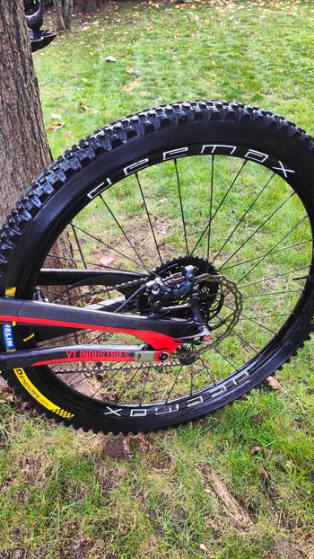 Used YT Industries Capra Shimano Deore XT 2018 Mountainbike, Red — image 5 of 6