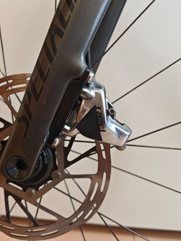 Used Specialized Tarmac SRAM Red eTap AXS 2024 Road & Gravel, Light Gray — image 7 of 8