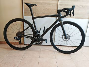 Used Specialized Tarmac SRAM Red eTap AXS 2024 Road & Gravel, Light Gray — image 1 of 8