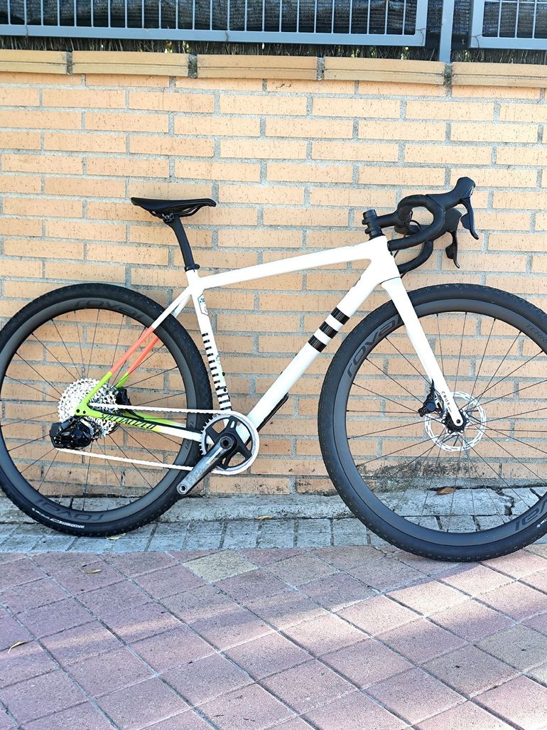 Used Specialized Crux Pro 2024 2024 Road & Gravel, White — image 1 of 9