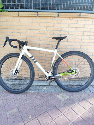 Used Specialized Crux Pro 2024 2024 Road & Gravel, White — image 2 of 9