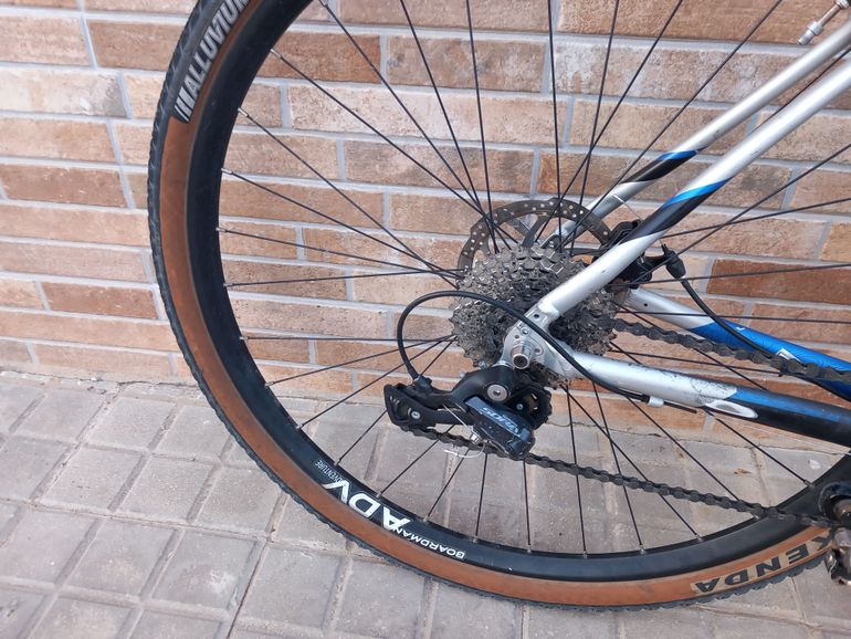 Used Boardman ADV 8.8 2019 2019 Road & Gravel, Light Gray — image 10 of 16