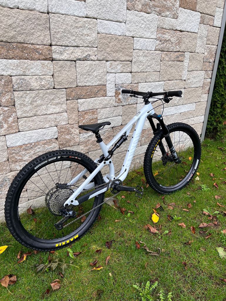 Used Canyon Neuron 6 2022 2022 Mountainbike, Light Gray, 27.5, 29 — image 2 of 10