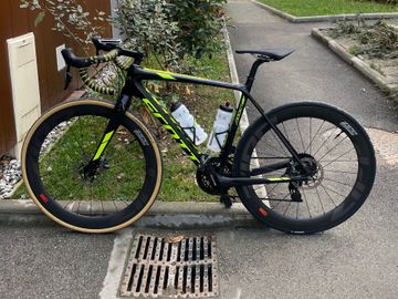 Used Scott Addict CX 10 Disc 2018 2018 Road & Gravel, Black — image 3 of 3