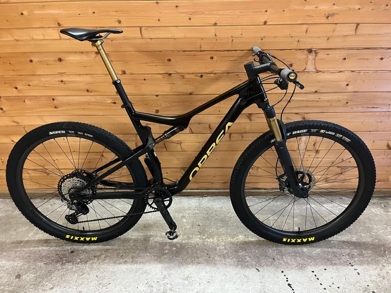 Used Orbea Oiz Shimano XTR 2022 Mountainbike, Black — image 3 of 9