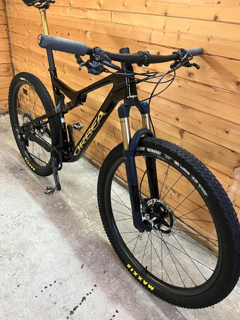 Used Orbea Oiz Shimano XTR 2022 Mountainbike, Black — image 4 of 9