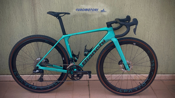 Used Bianchi Impulso RC Grx825 Di2 2025 Road & Gravel