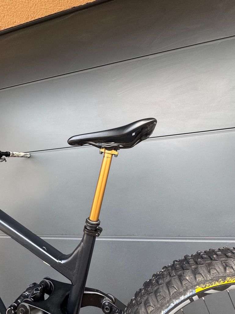 Used RAAW Madonna V2 2020 Mountainbike, Black — image 8 of 12