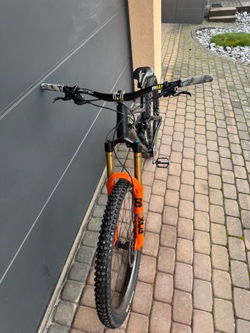 Used RAAW Madonna V2 2020 Mountainbike, Black — image 3 of 12