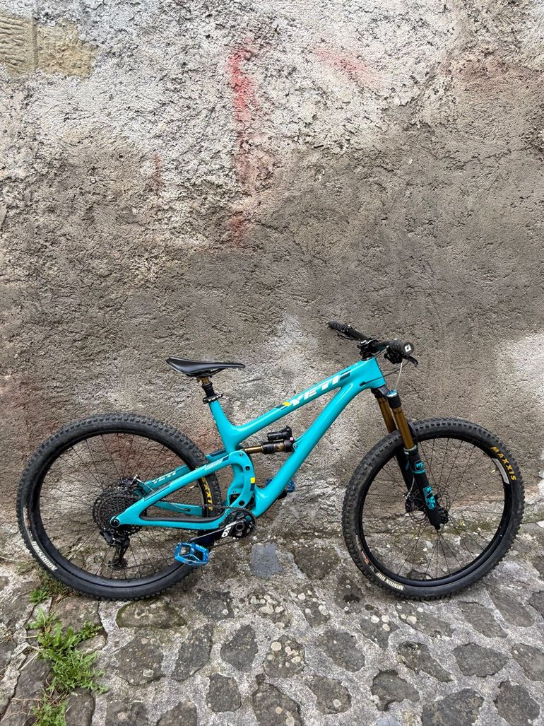 Used Yeti Sb5.5 SRAM GX Eagle 2019 Mountainbike, Blue — image 1 of 7