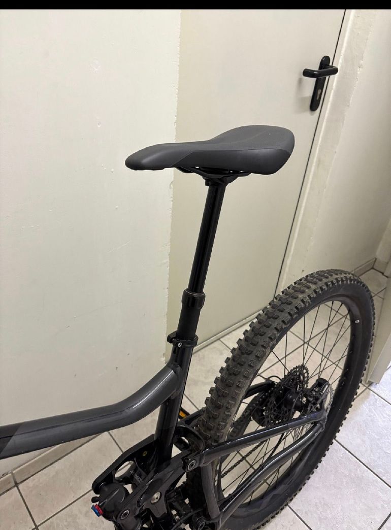 Used Giant Trance 29 3 2021 2021 Mountainbike, Black, 29 — image 8 of 13