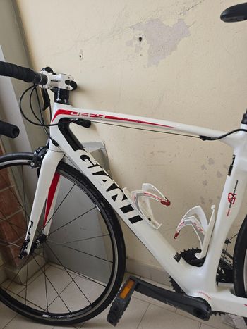 Used Giant Defy Composite 1 2014 2014 Road & Gravel, White — image 2 of 13