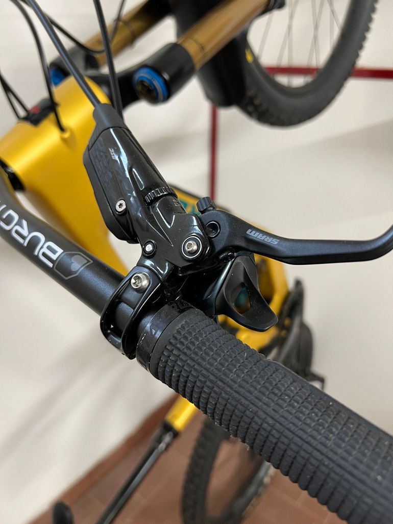 Used Santa Cruz Bronson SRAM GX Eagle 2022 Mountainbike, Orange — image 7 of 8
