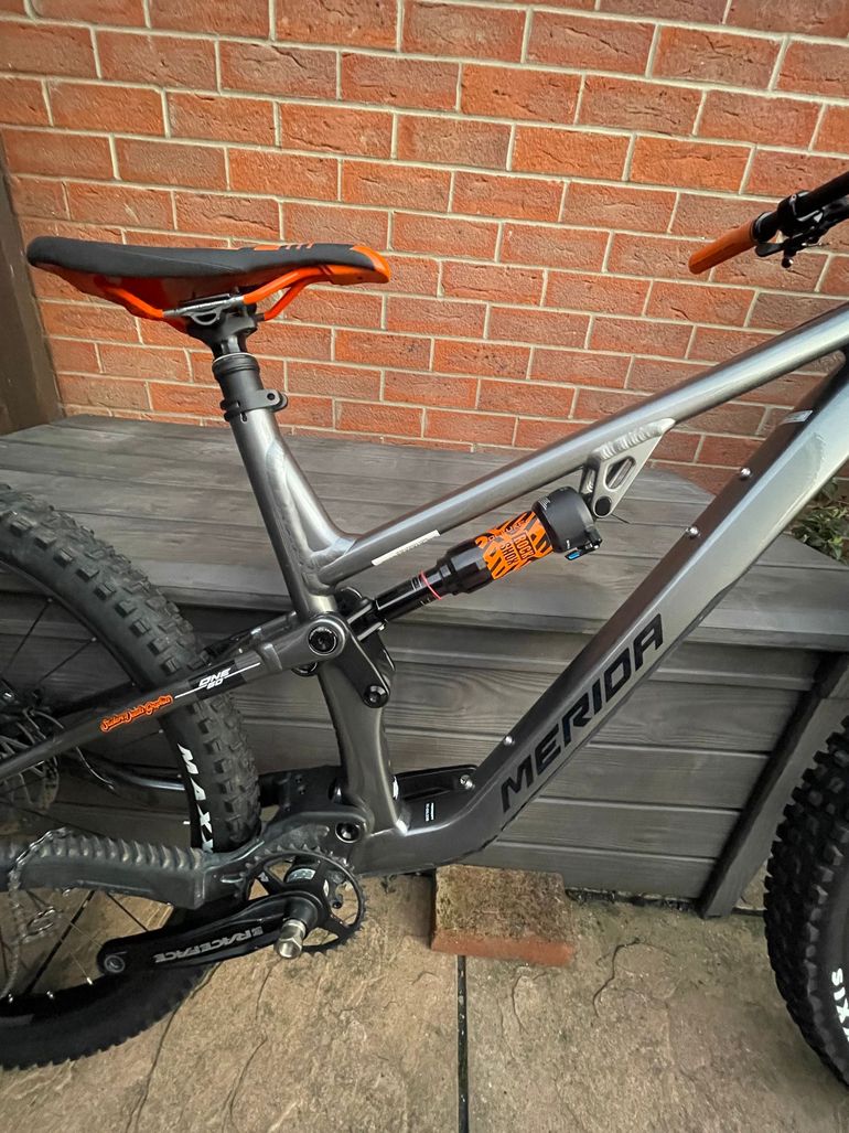 Used Merida ONE-SIXTY 500 2023 2023 Mountainbike, Light Gray, 29, 27.5 — image 6 of 9