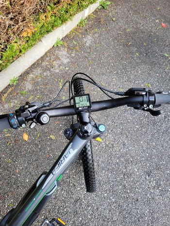 Used Focus Jarifa Impulse 27r 3.0 2017 Mountainbike, Green — image 4 of 5