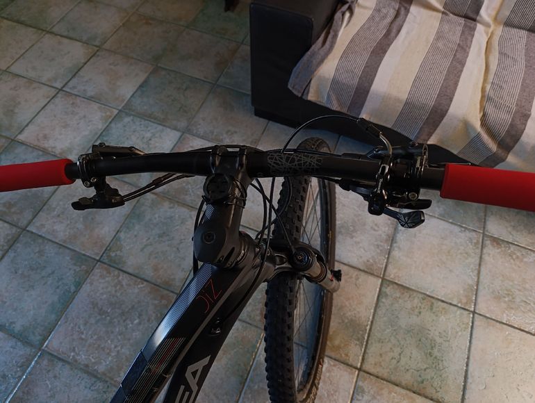 Used Orbea Oiz SRAM GX Eagle 2021 Mountainbike, Black — image 4 of 7
