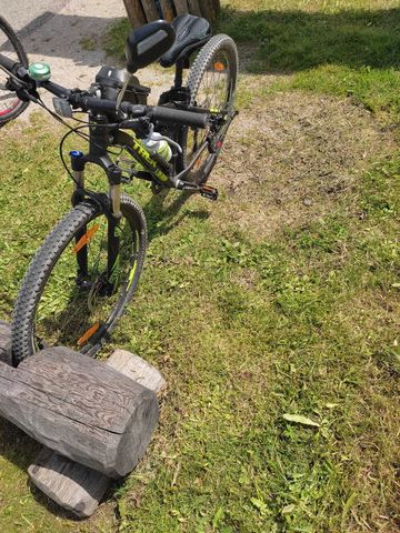 Used Trek X-Caliber 9 2018 2018 Mountainbike, Black, 27.5, 29 — image 5 of 8