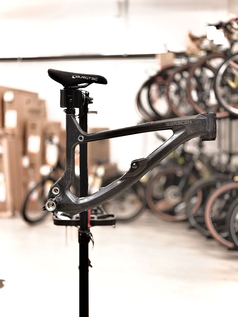 Used Saracen Ariel 2020 Mountainbike, Black, 27.5 (650B) — image 7 of 9