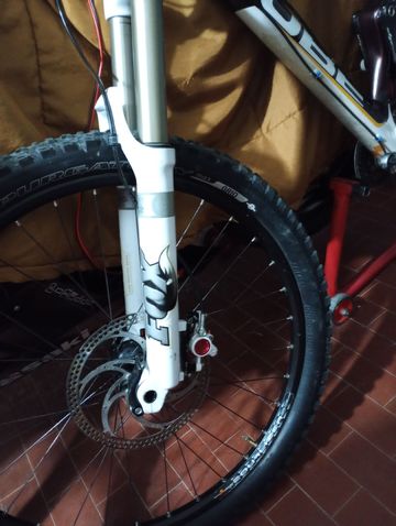 Used Cube Frizz 2017 Mountainbike, White — image 5 of 9
