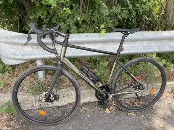 TRIBAN RC 520 Gravel Riding Bike 2021 Road & Gravel de segunda mano, Negro — imagen 3 de 4